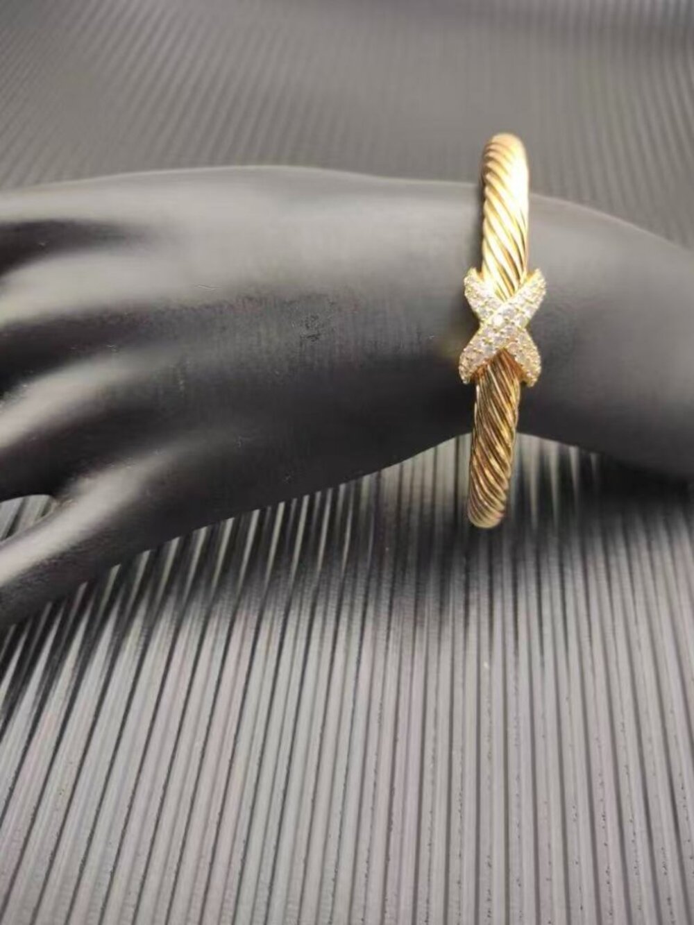 David Yurman Cable Classics Bracelet - Picture 3 of 6